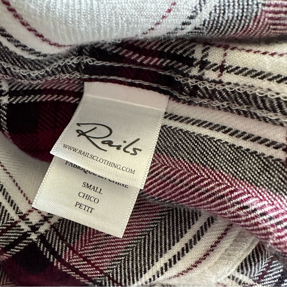 Rails Hunter Plaid Button-Up Shirt - Size S - Picture 4 of 10